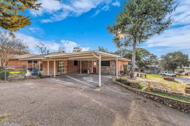 4325 Shady Glen Drive, Waco, TX 76708