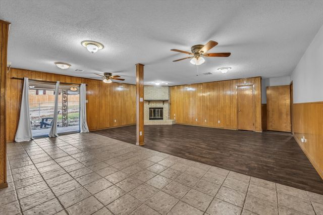 4325 Shady Glen Drive, Waco, TX 76708