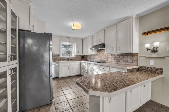 4325 Shady Glen Drive, Waco, TX 76708