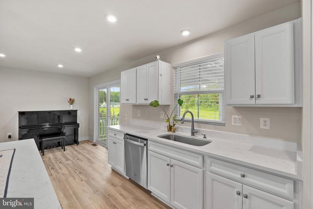 11323 SHAMROCK LN, King George, VA 22485