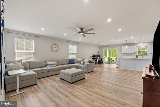 11323 SHAMROCK LN, King George, VA 22485