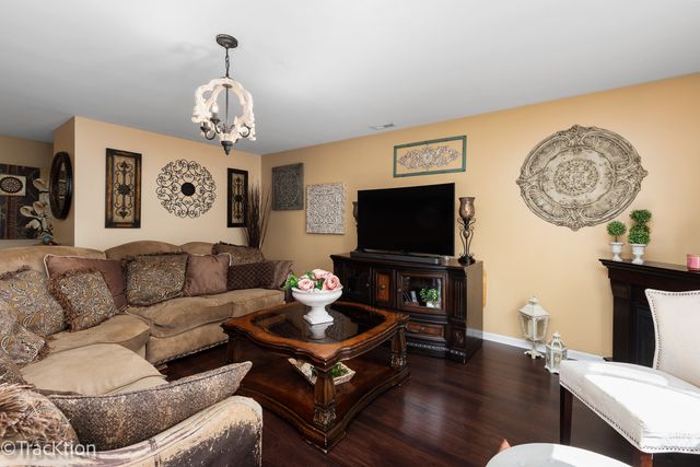 1152 Midnight Place, Yorkville, IL 60560