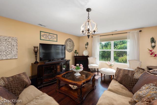 1152 Midnight Place, Yorkville, IL 60560