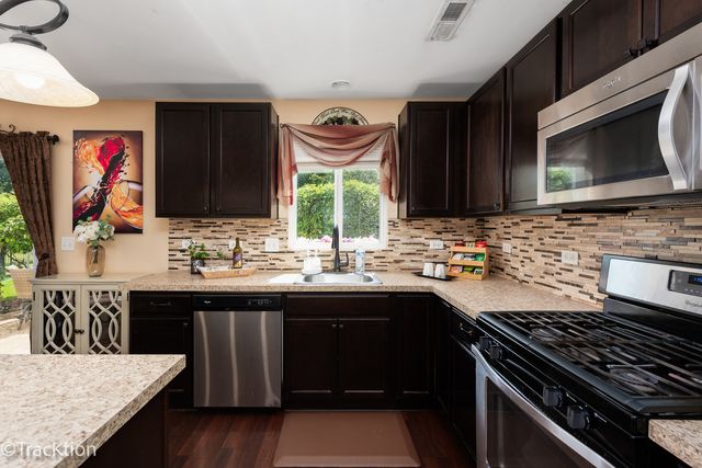 1152 Midnight Place, Yorkville, IL 60560