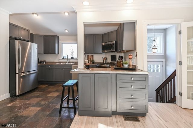 89 Glen Ave, Glen Rock Boro, NJ 07452