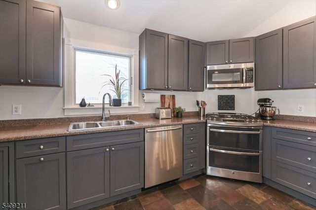 89 Glen Ave, Glen Rock Boro, NJ 07452