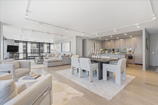 910 N Lake Shore Drive 2820, Chicago, IL 60611