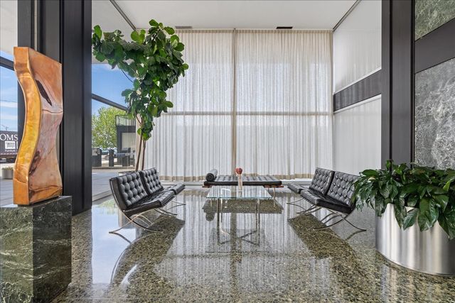 910 N Lake Shore Drive 2820, Chicago, IL 60611