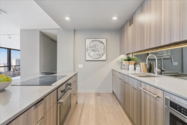 910 N Lake Shore Drive 2820, Chicago, IL 60611