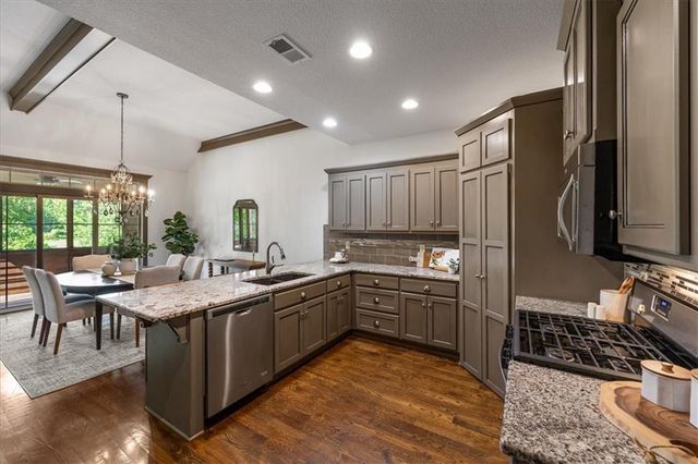 14835 Meadow Lane, Leawood, KS 66224