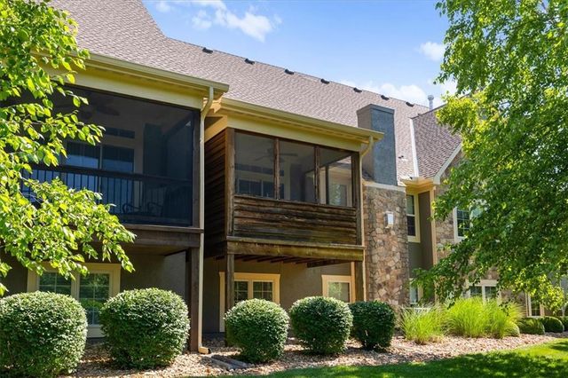 14835 Meadow Lane, Leawood, KS 66224