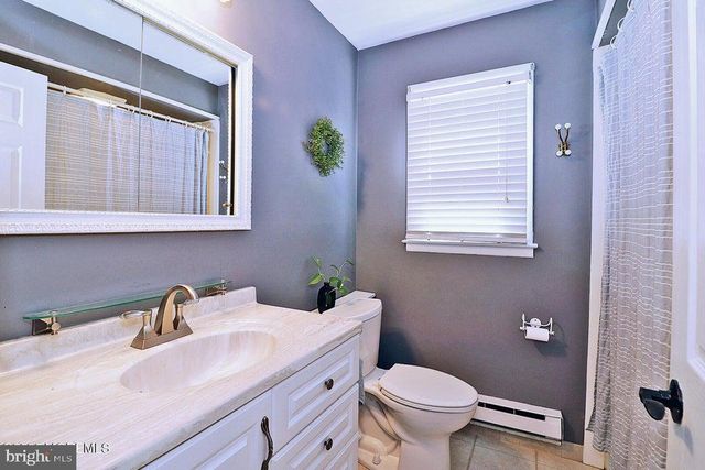 90 BASER LN, Brick, NJ 08724