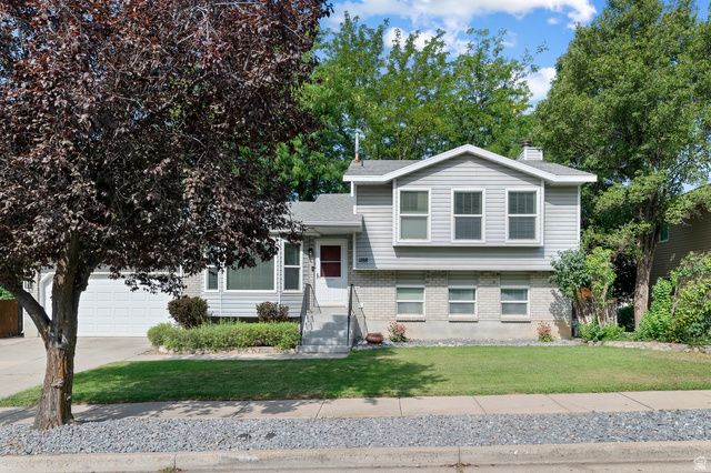 1188 CANNON DR, Farmington, UT 84025