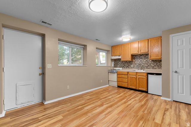 1188 CANNON DR, Farmington, UT 84025