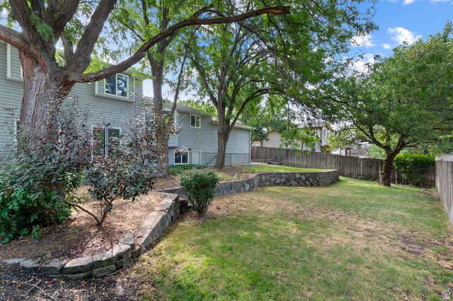 1188 CANNON DR, Farmington, UT 84025