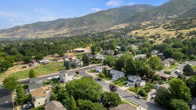 1188 CANNON DR, Farmington, UT 84025