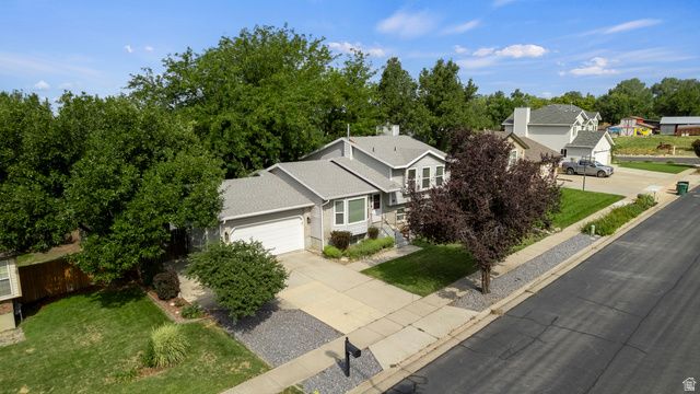 1188 CANNON DR, Farmington, UT 84025