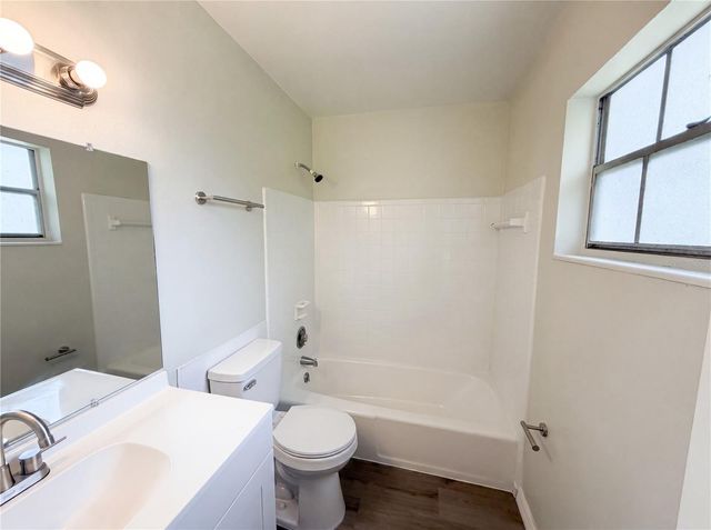 333 E CHELSEA STREET, Deland, FL 32724