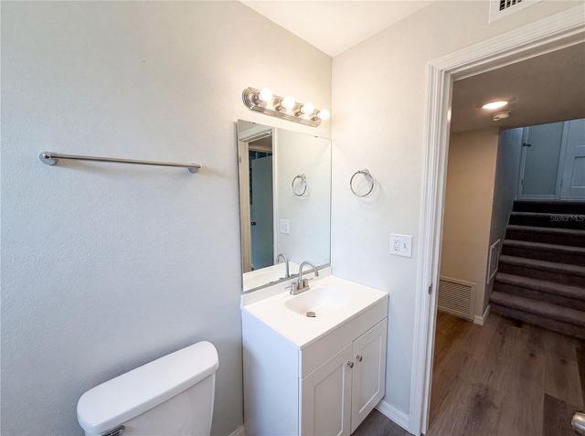 333 E CHELSEA STREET, Deland, FL 32724