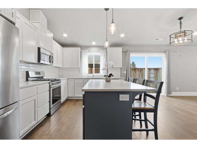 2215 Ne 88TH St, Vancouver, WA 98665