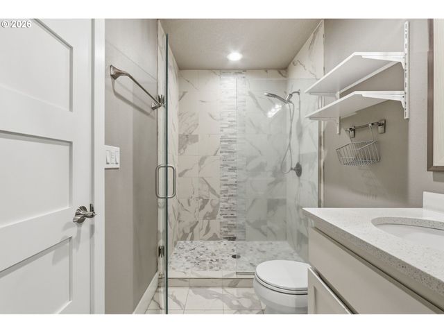 2215 Ne 88TH St, Vancouver, WA 98665