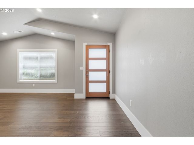 2215 Ne 88TH St, Vancouver, WA 98665