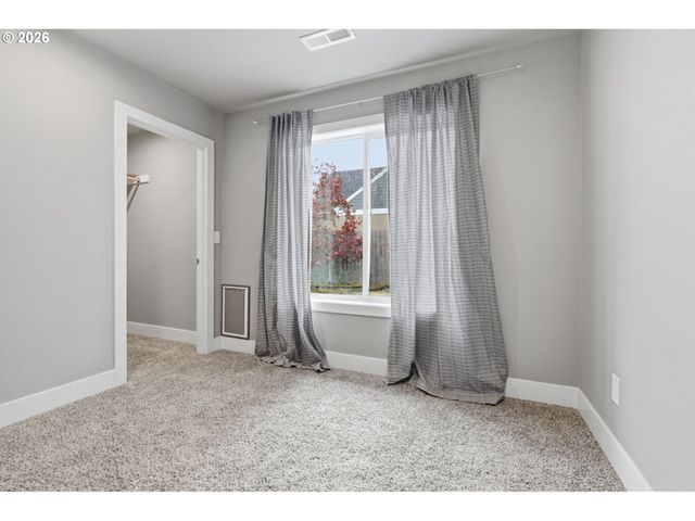 2215 Ne 88TH St, Vancouver, WA 98665