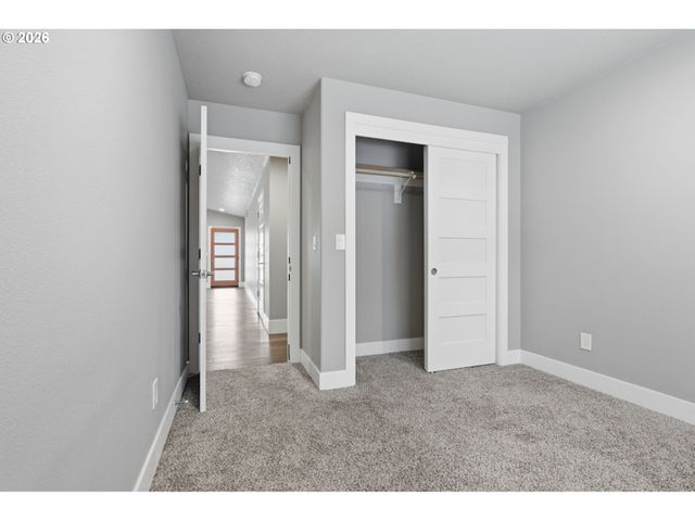 2215 Ne 88TH St, Vancouver, WA 98665