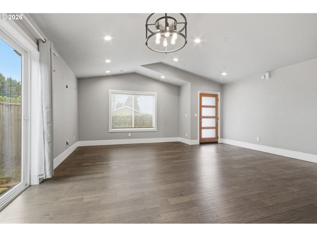 2215 Ne 88TH St, Vancouver, WA 98665