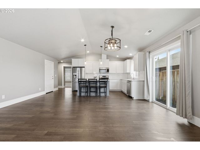 2215 Ne 88TH St, Vancouver, WA 98665