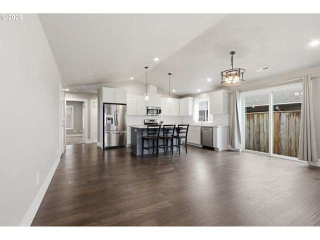 2215 Ne 88TH St, Vancouver, WA 98665