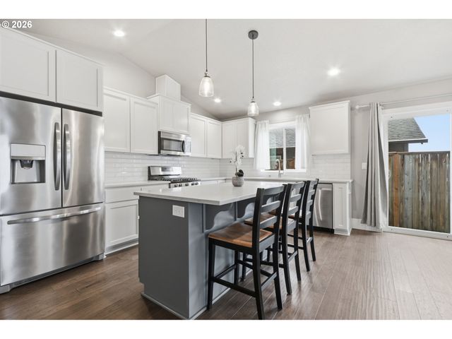 2215 Ne 88TH St, Vancouver, WA 98665