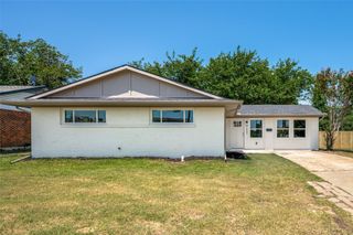 1802 3rd Street, Grand Prairie, TX 75051