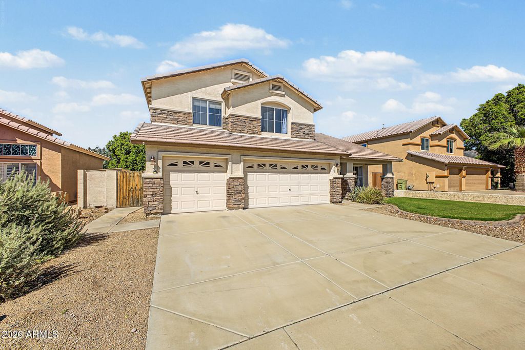 5362 W TOPEKA Drive, Glendale, AZ 85308 — photo 5