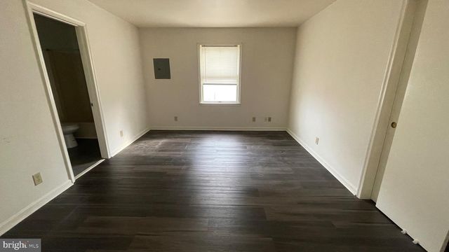 1 S WASHINGTON ST, Milford, DE 19963