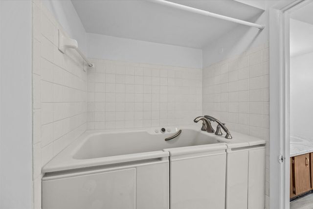 3548 Gardens East Drive B, Palm Beach Gardens, FL 33410