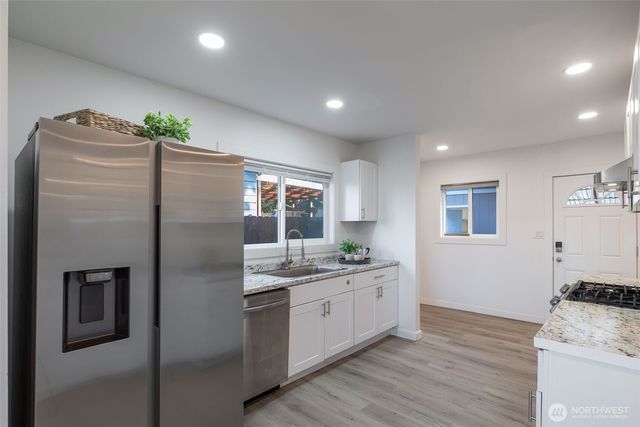 2346 29th Avenue S, Seattle, WA 98144