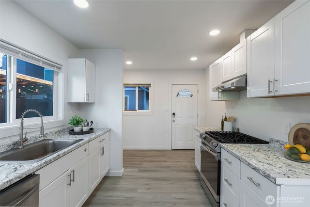 2346 29th Avenue S, Seattle, WA 98144