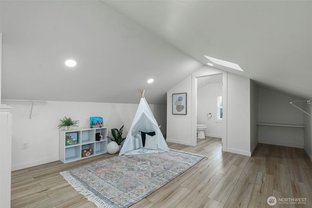 2346 29th Avenue S, Seattle, WA 98144