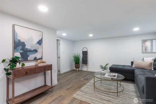 2346 29th Avenue S, Seattle, WA 98144