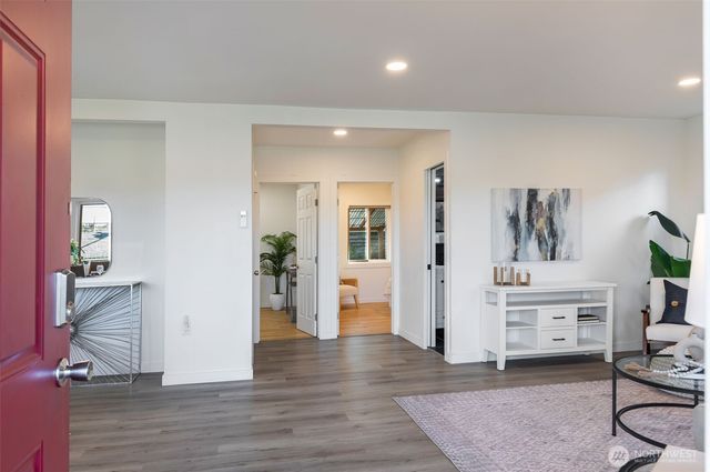 2346 29th Avenue S, Seattle, WA 98144