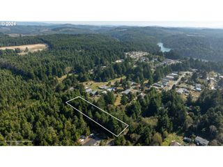 0 HOLLYWOOD Ln 100, Coos Bay, OR 97420