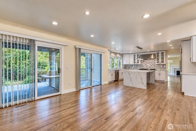 14129 229th Drive SE, Issaquah, WA 98027