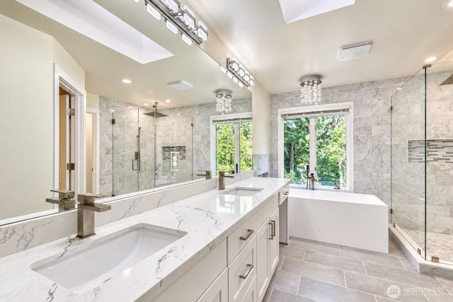 14129 229th Drive SE, Issaquah, WA 98027