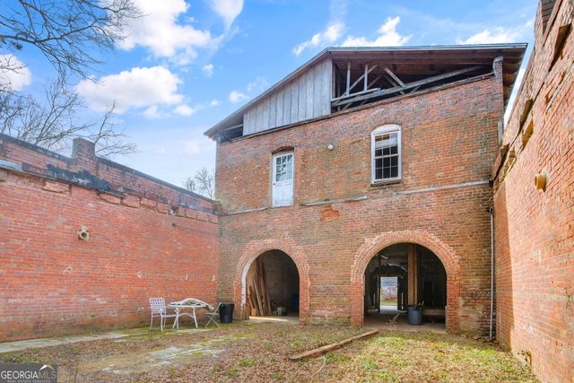 22 Church Street, Grantville, GA 30220