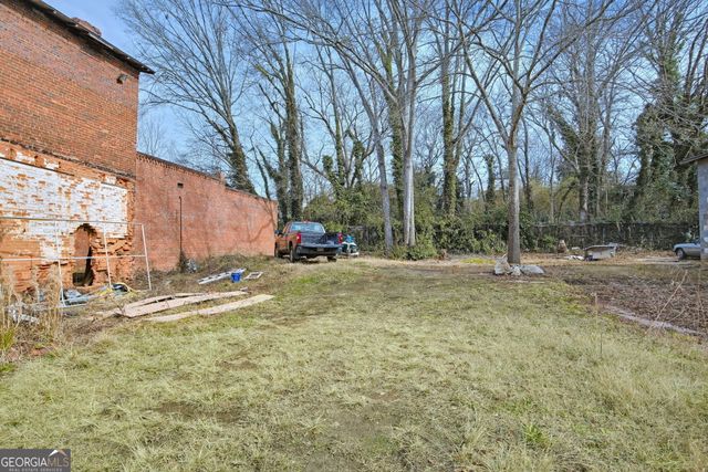 22 Church Street, Grantville, GA 30220