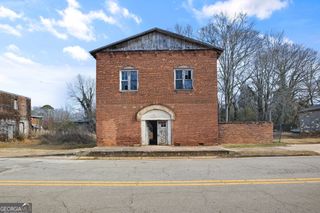 22 Church Street, Grantville, GA 30220