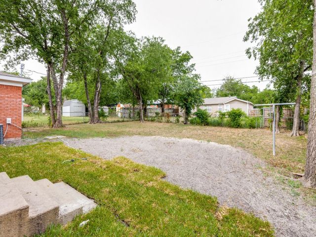 508 Crandle Drive, White Settlement, TX 76108