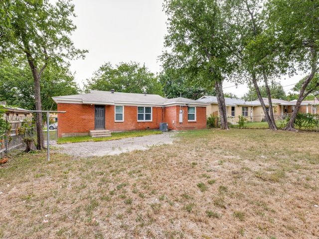 508 Crandle Drive, White Settlement, TX 76108