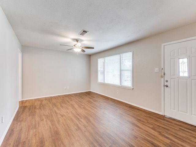 508 Crandle Drive, White Settlement, TX 76108